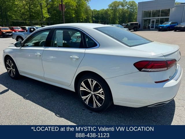 Certified 2022 Volkswagen Passat 2.0T SE FWD image 8