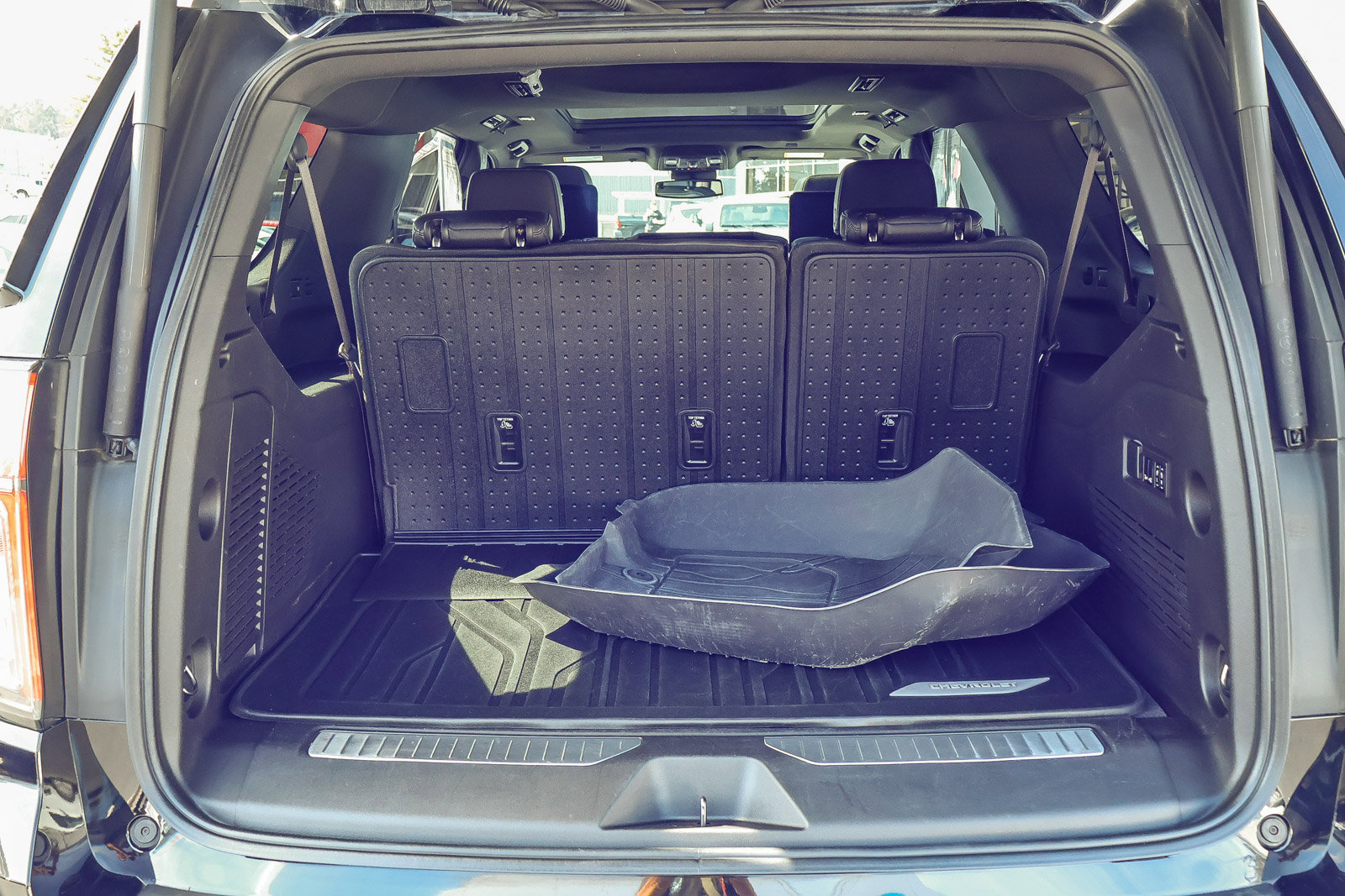 Used 2023 Chevrolet Suburban Z71 w/ Off-Road Capability Package AWD/4WD image 19