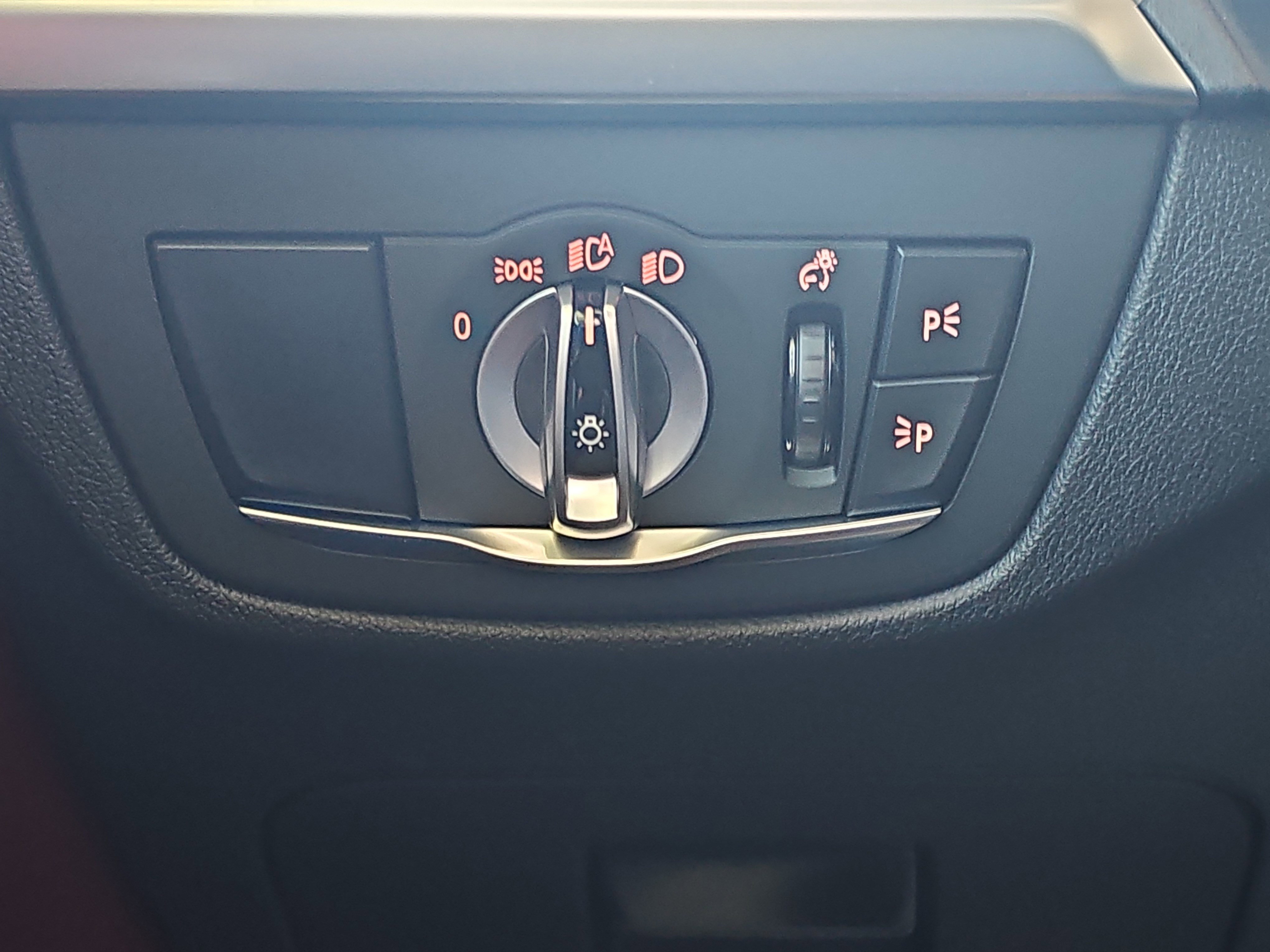 Certified 2023 BMW X3 sDrive30i w/ Premium Package image 28