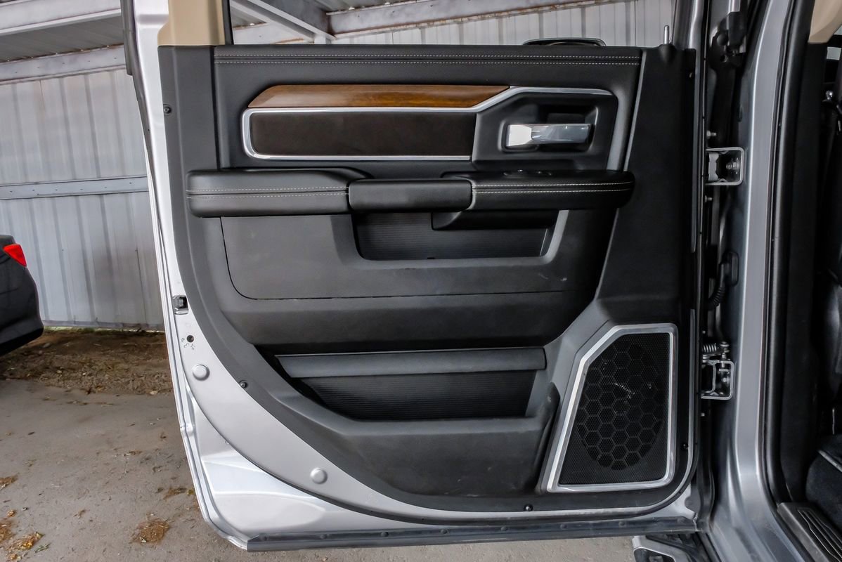 Used 2022 RAM 3500 Laramie AWD/4WD image 46