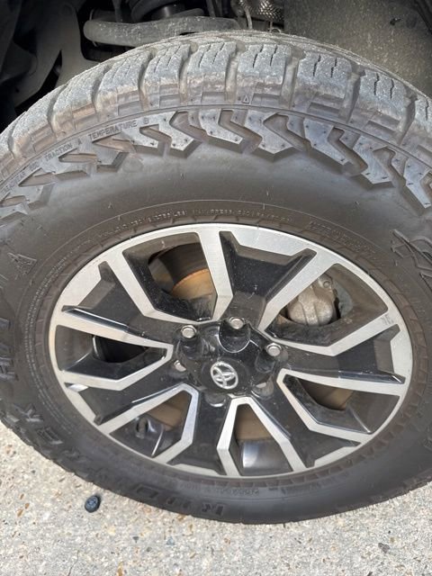 Used 2022 Toyota Tacoma TRD Sport image 28