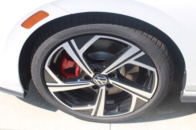 New 2025 Volkswagen GTI SE image 6