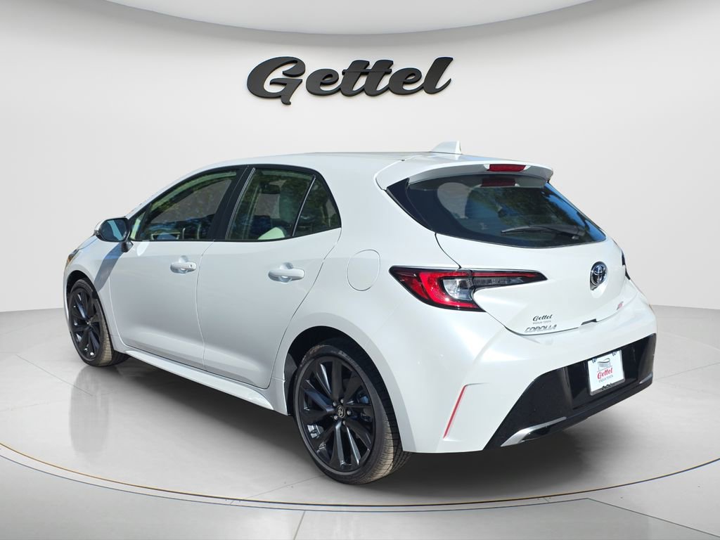 Used 2025 Toyota Corolla XSE image 6
