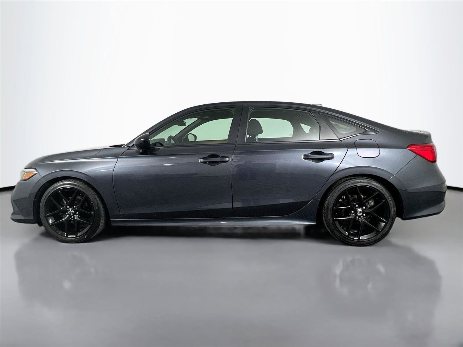 Used 2024 Honda Civic Sport image 3