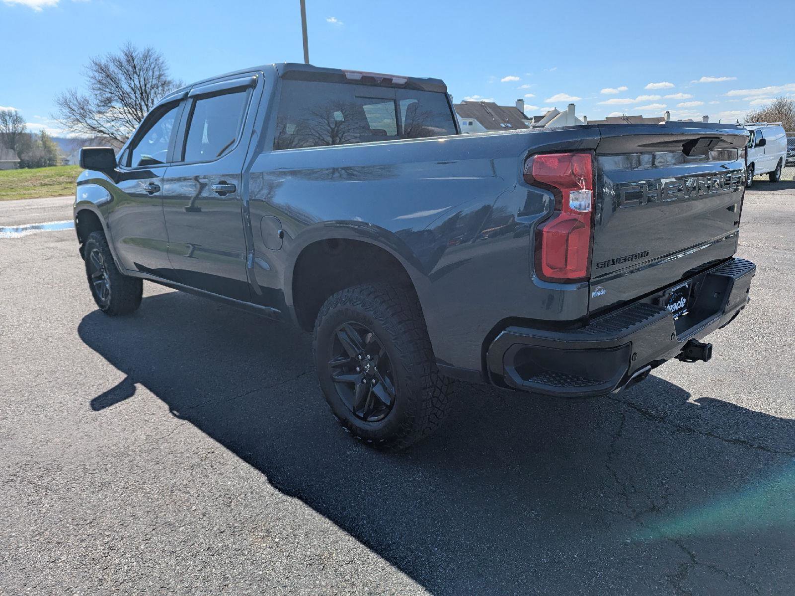 Used 2020 Chevrolet Silverado 1500 LT Trail Boss image 5