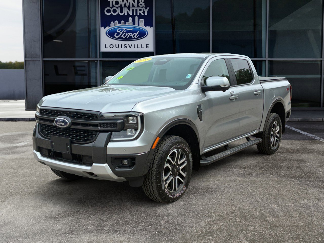 Used 2024 Ford Ranger Lariat w/ FX4 Off-Road Package AWD/4WD image 7