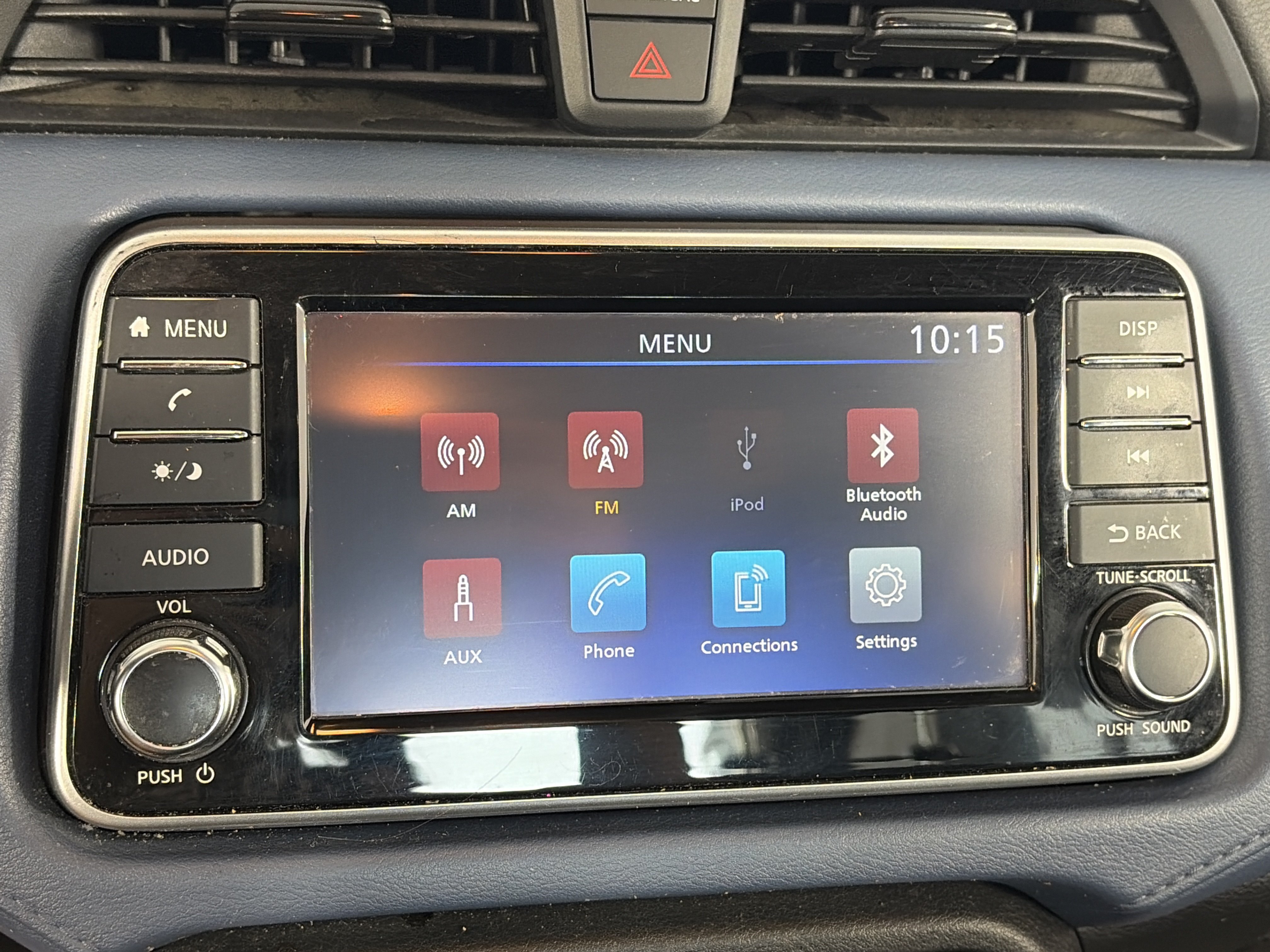 Used 2024 Nissan Versa SV FWD image 17