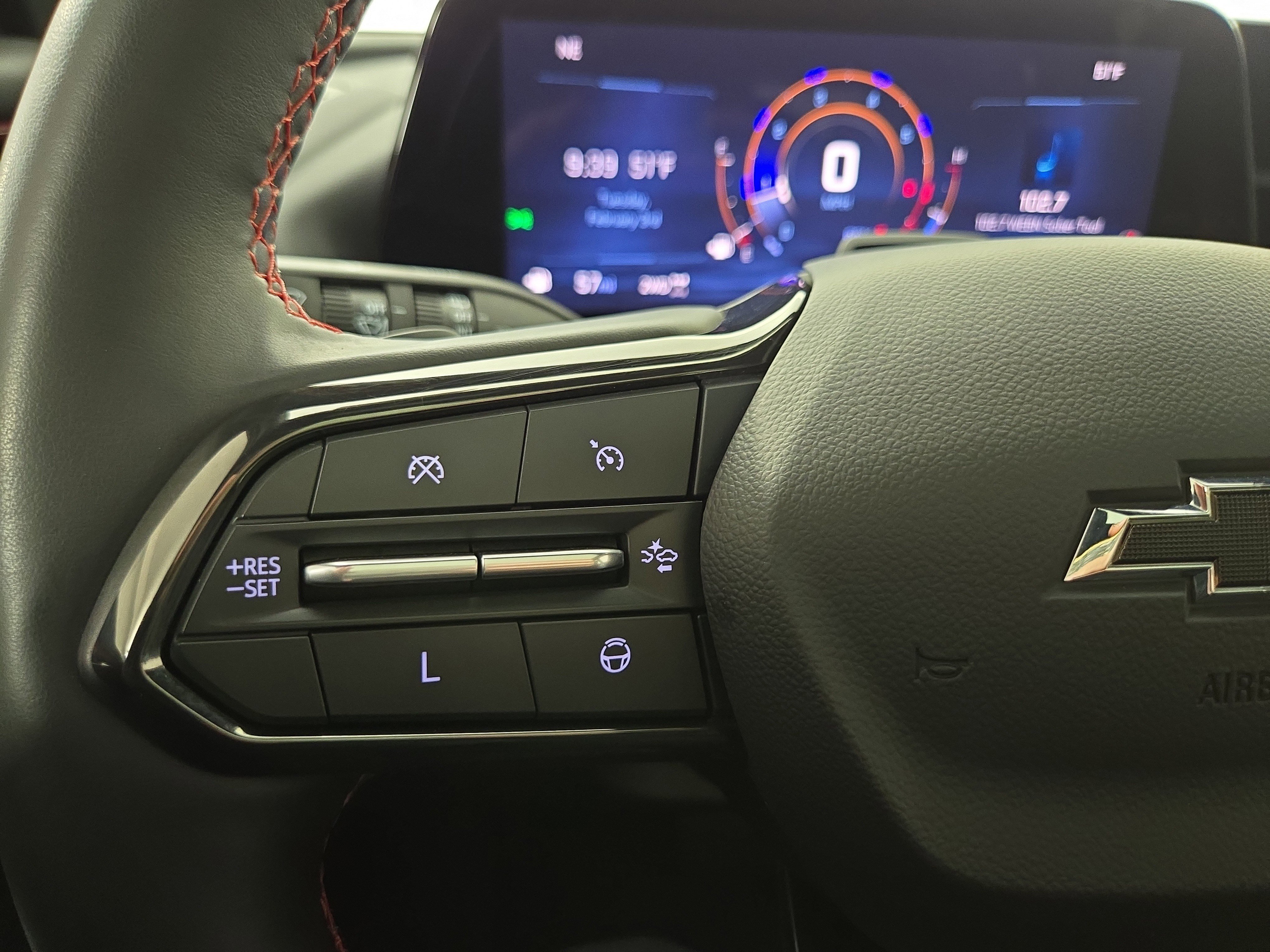 Certified 2024 Chevrolet Traverse RS image 16