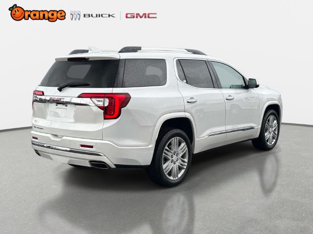 Used 2020 GMC Acadia Denali w/ Technology Package FWD image 3