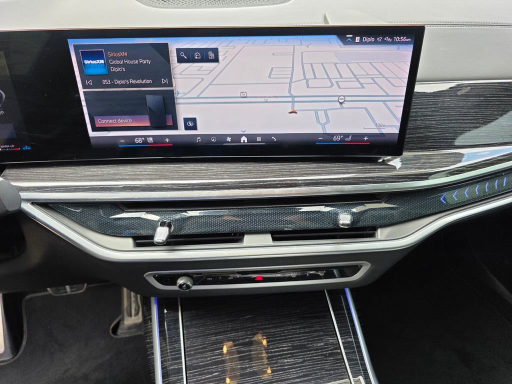 Certified 2024 BMW X7 xDrive40i w/ M Sport Package AWD/4WD image 22