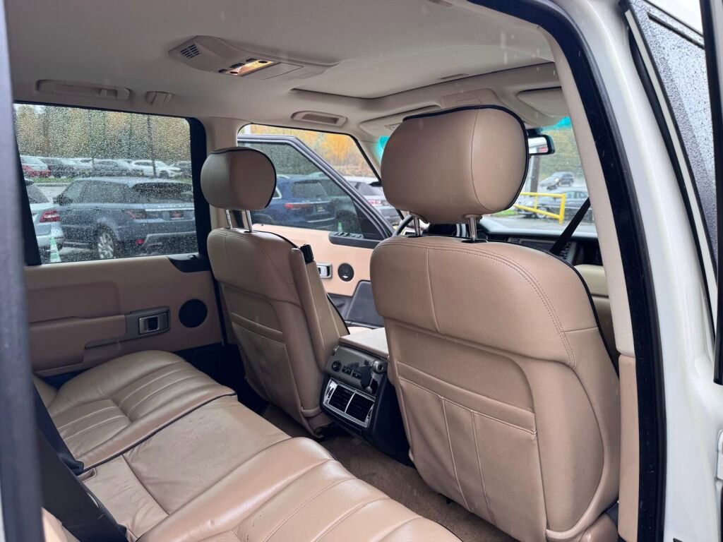 Used 2004 Land Rover Range Rover HSE image 14