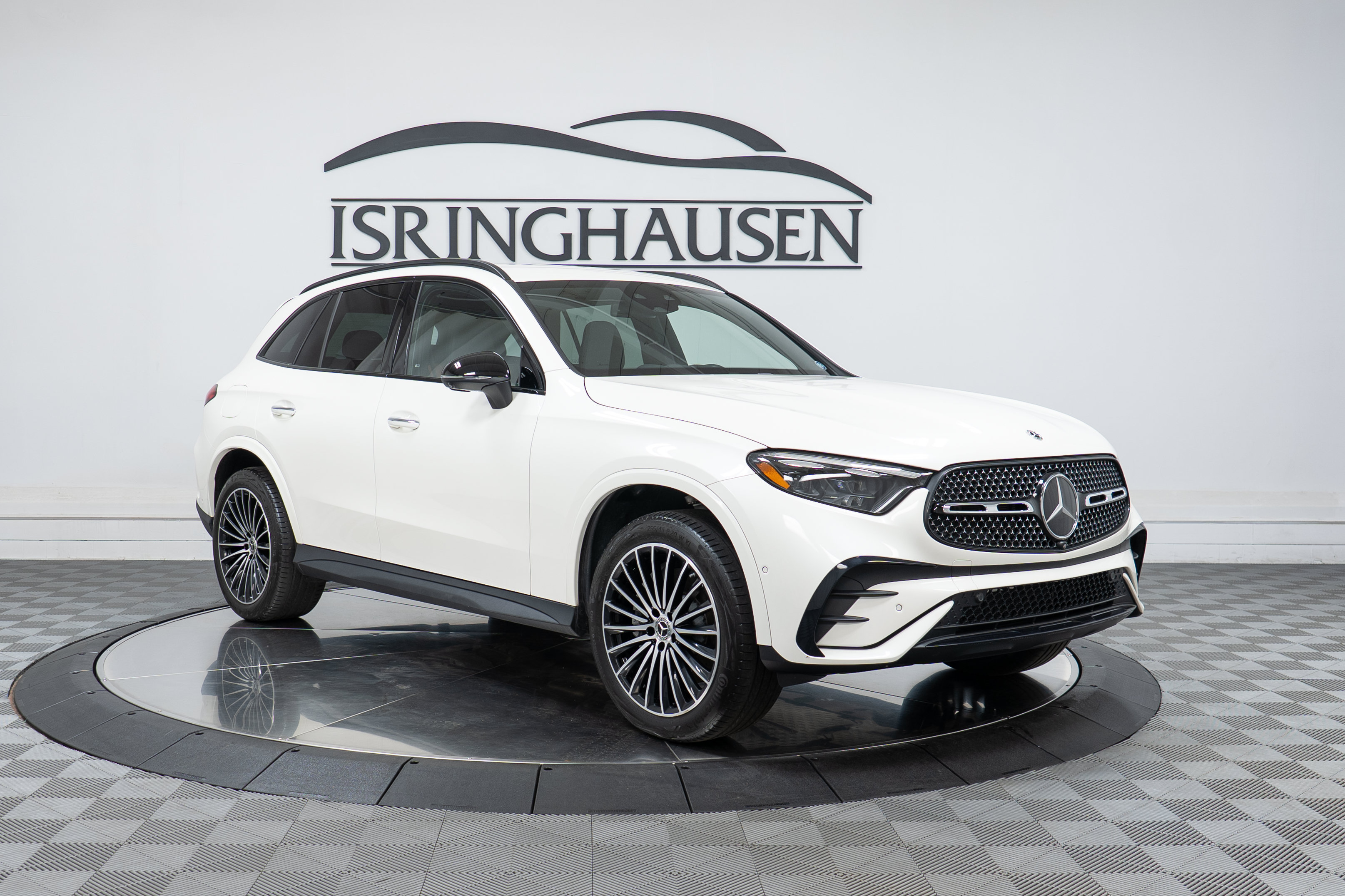 Used 2023 Mercedes-Benz GLC 300 4MATIC image 3