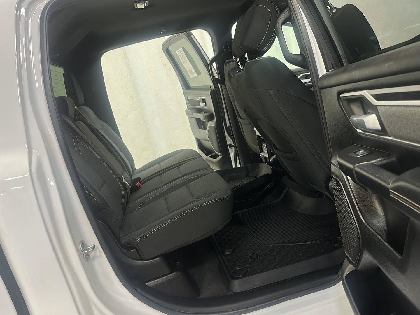Used 2021 RAM 1500 Big Horn AWD/4WD image 32