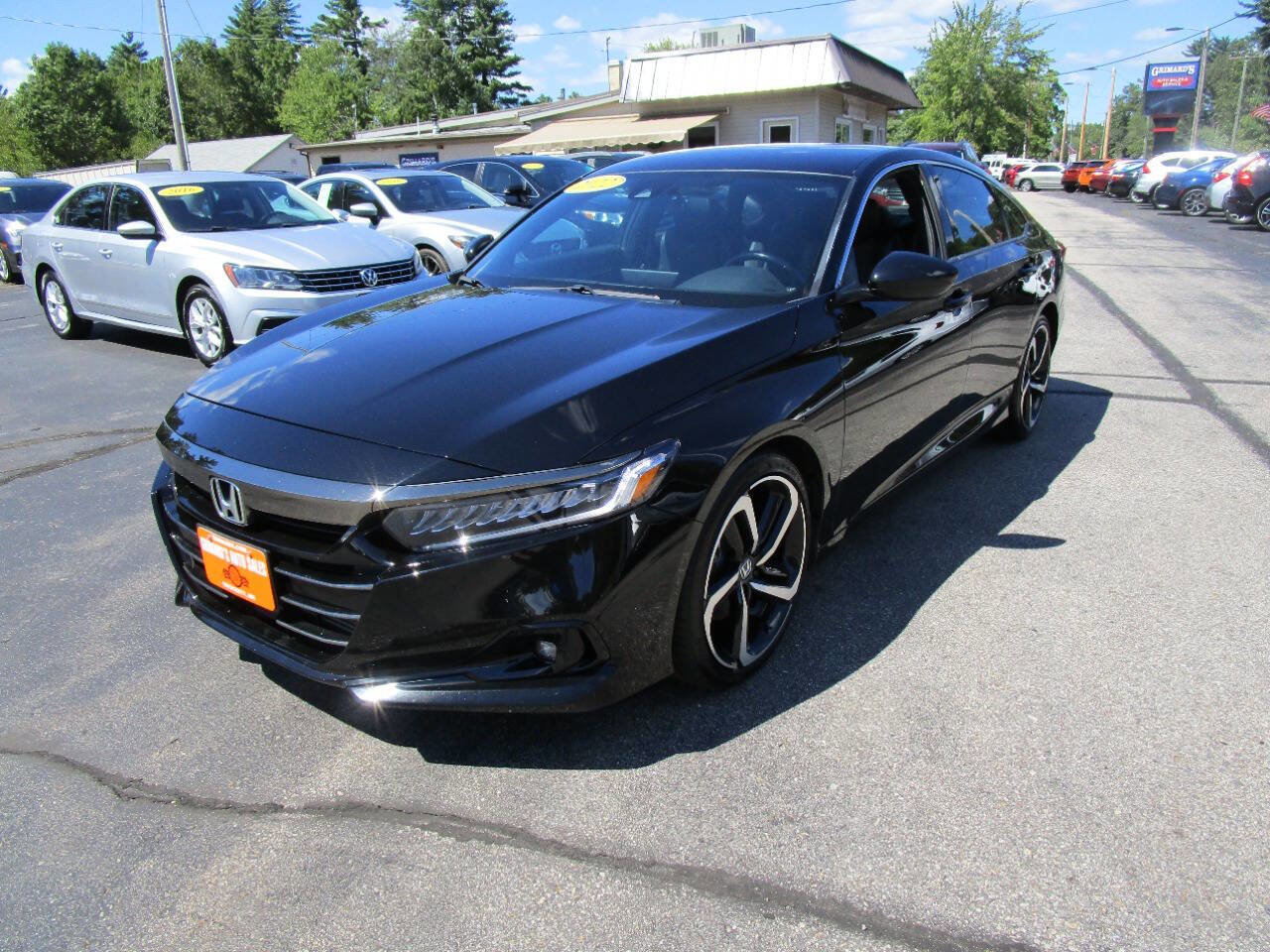 Used 2022 Honda Accord Sport image 2