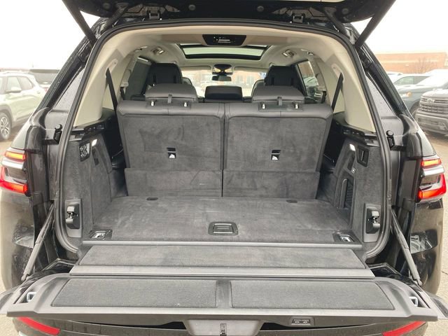 Used 2025 BMW X7 xDrive40i image 27