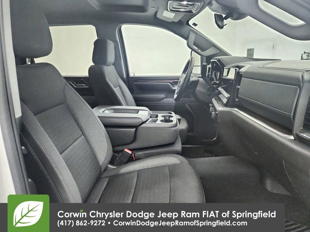 Used 2025 Chevrolet Silverado 2500 LT w/ Convenience Package image 30