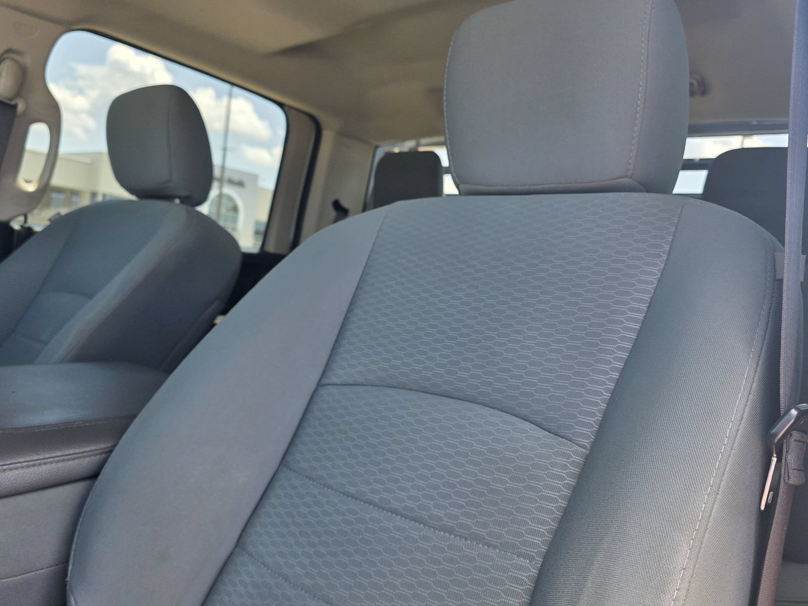 Used 2018 RAM 3500 Tradesman w/ Chrome Appearance Group AWD/4WD image 18