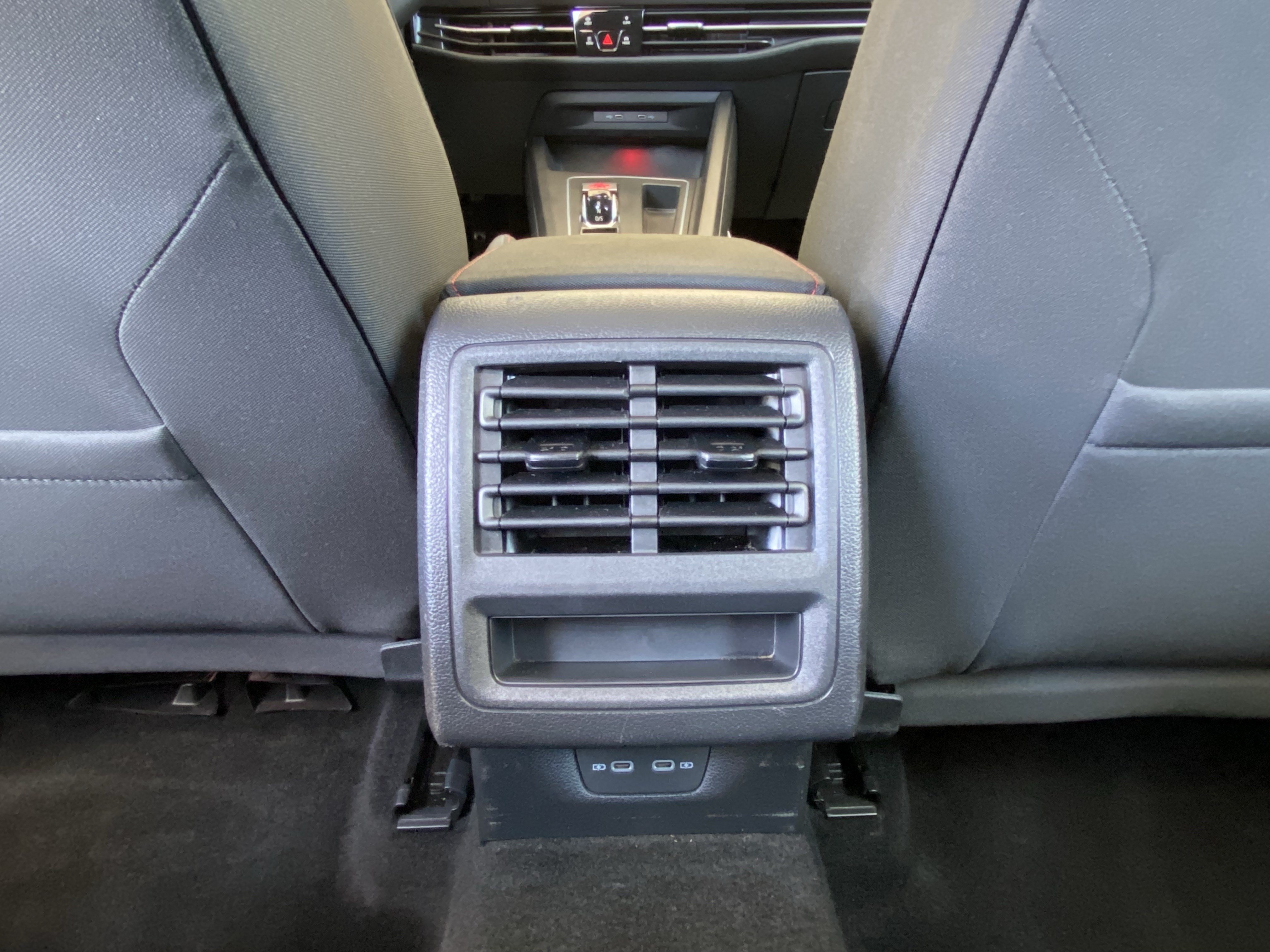 Certified 2022 Volkswagen GTI SE FWD image 36