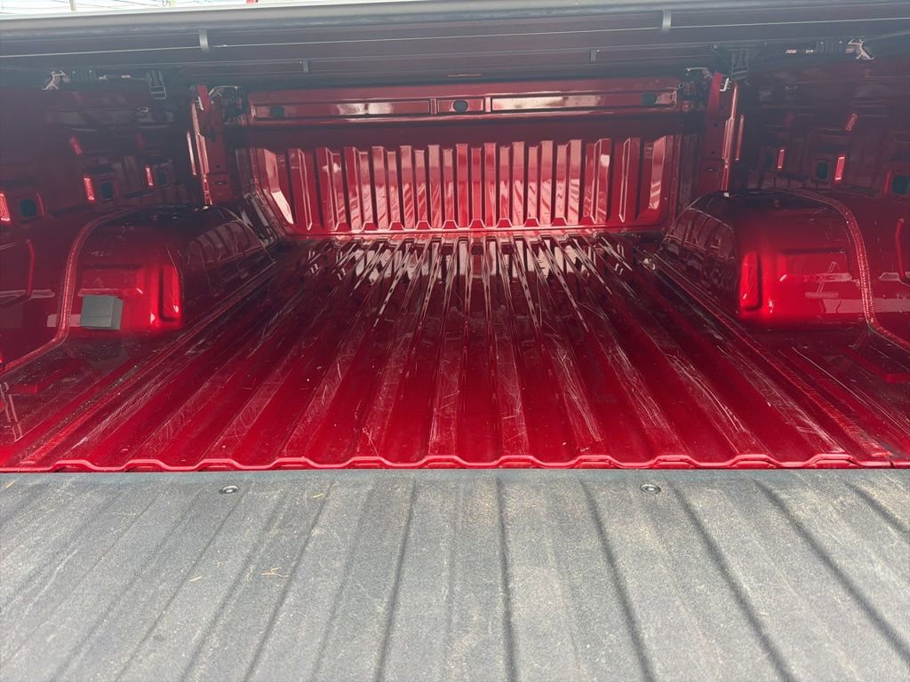 Used 2025 Chevrolet Silverado 1500 LT Trail Boss w/ Convenience Package II AWD/4WD image 21