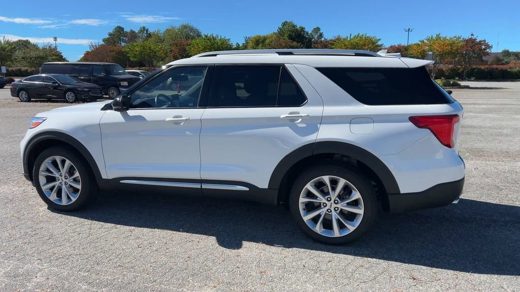 Used 2022 Ford Explorer Platinum w/ Equipment Group 601A image 38