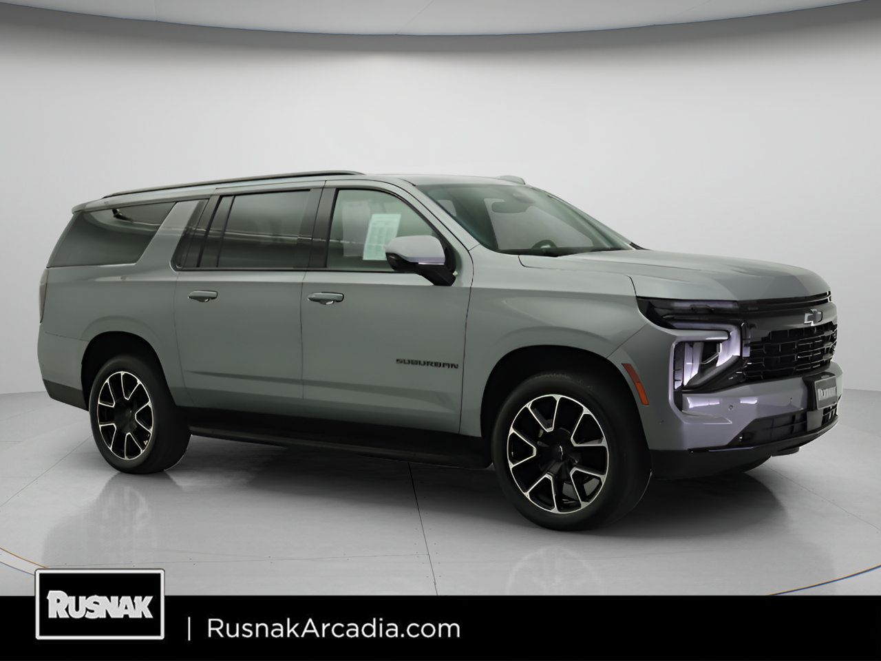 Used 2026 Chevrolet Suburban RST RWD image 1