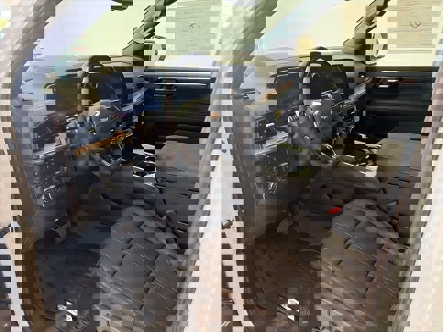 New 2026 Chevrolet Suburban High Country image 8