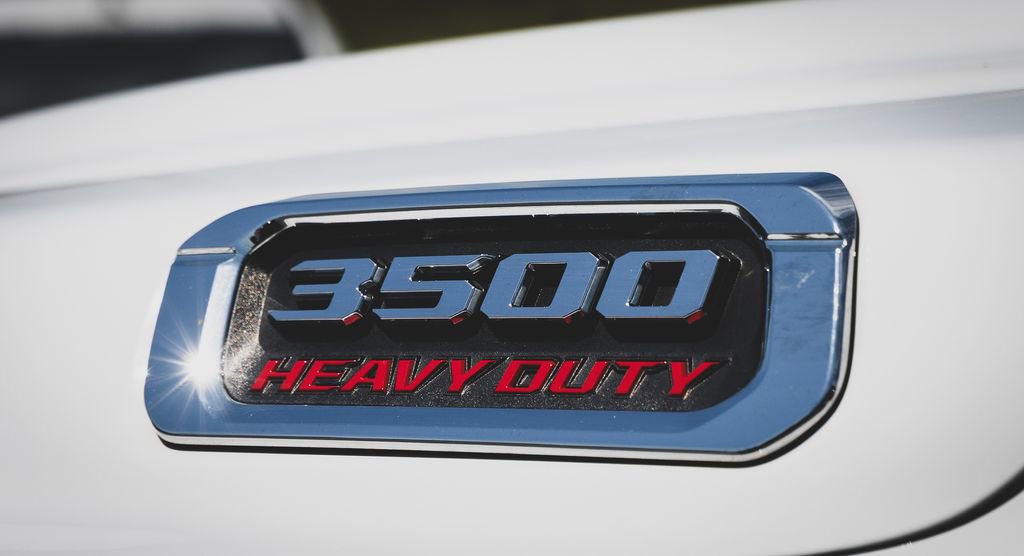 Used 2021 RAM 3500 Laramie w/ Max Tow Package AWD/4WD image 3