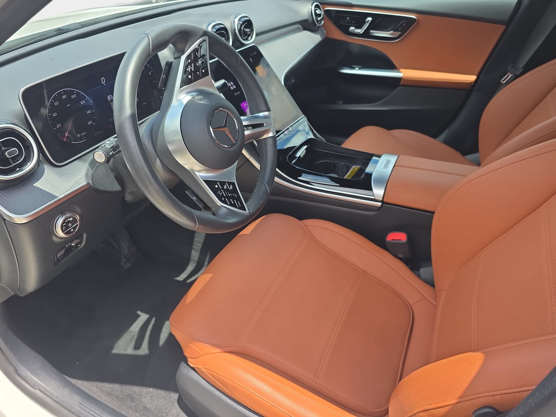 Used 2025 Mercedes-Benz C 300 4MATIC Sedan image 16