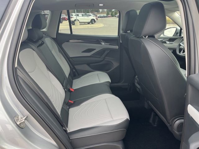 New 2026 Volkswagen Tiguan SE image 26