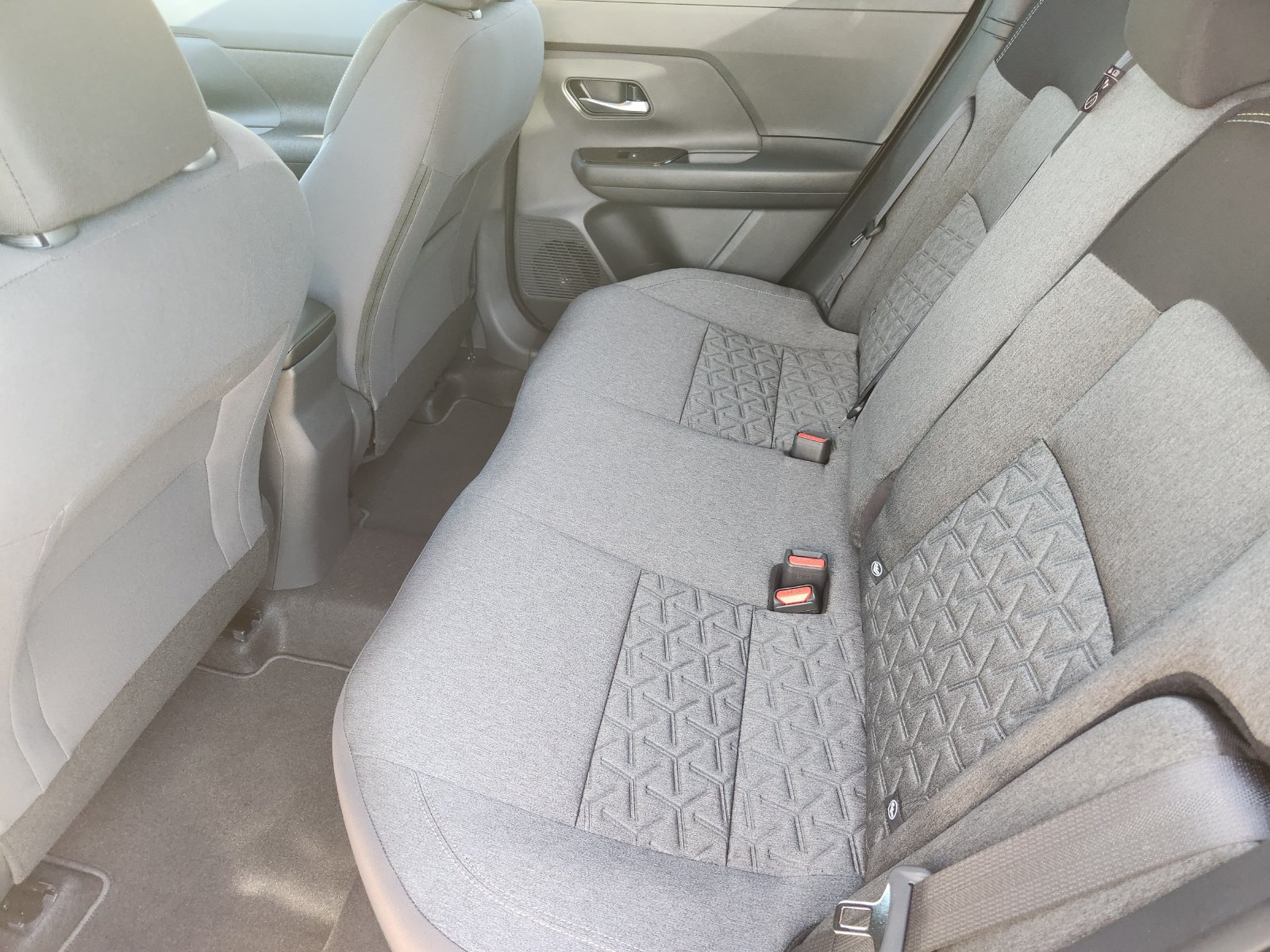 New 2027 Nissan Kicks SV FWD image 24