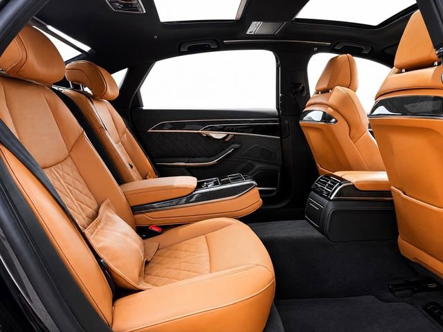 Used 2025 Audi S8 AWD/4WD image 25