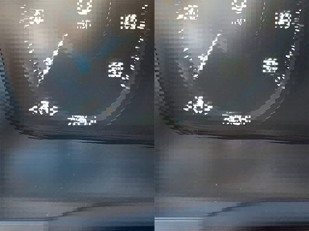 Used 2018 Volvo XC90 T6 Momentum w/ Convenience Package image 18