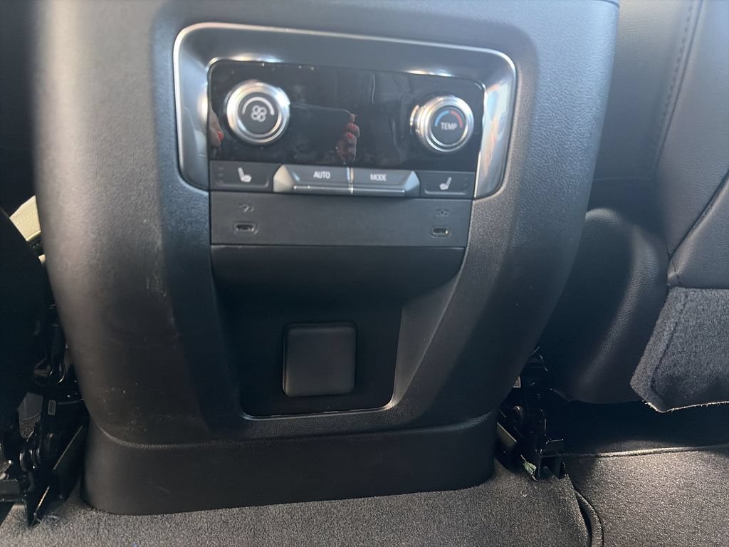 New 2026 GMC Yukon XL Elevation AWD/4WD image 29
