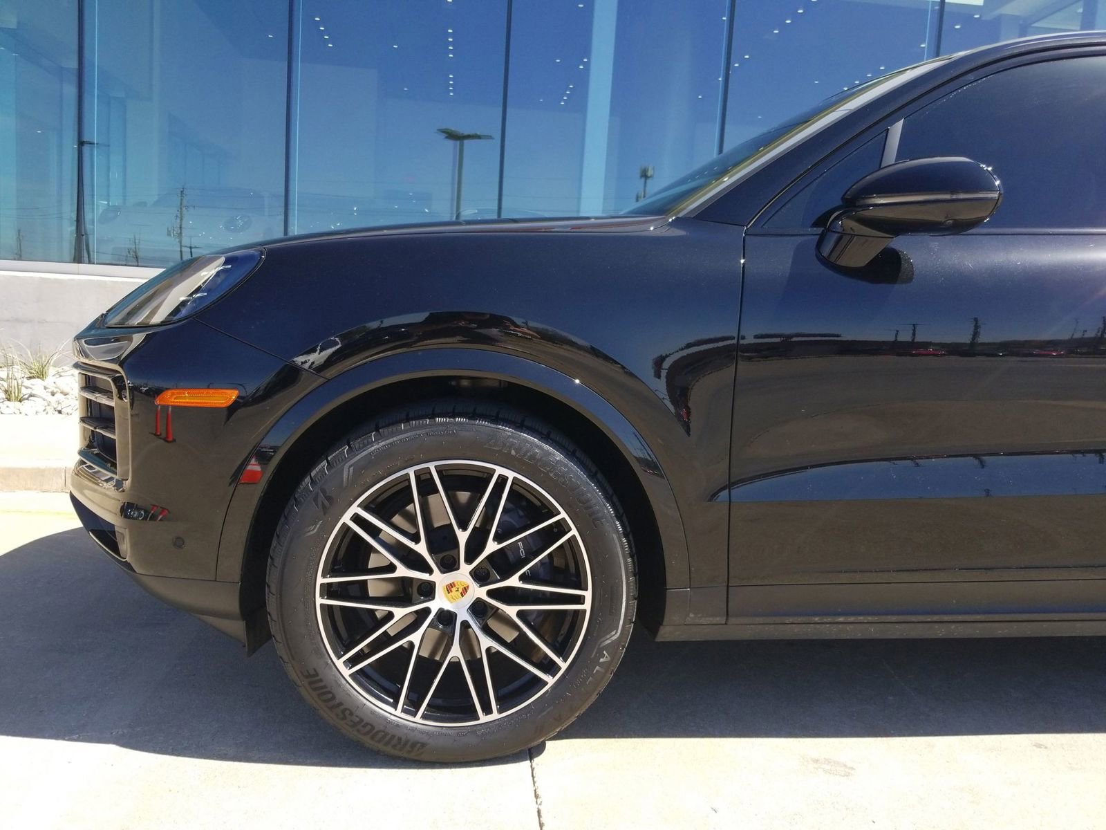 Used 2024 Porsche Cayenne image 11