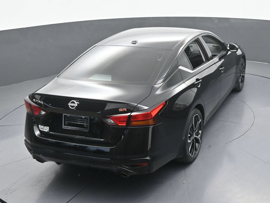 Used 2024 Nissan Altima 2.5 SR FWD image 46
