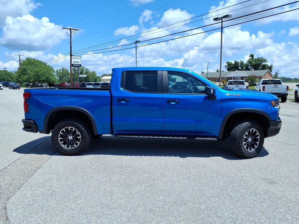 Used 2022 Chevrolet Silverado 1500 ZR2 AWD/4WD image 3