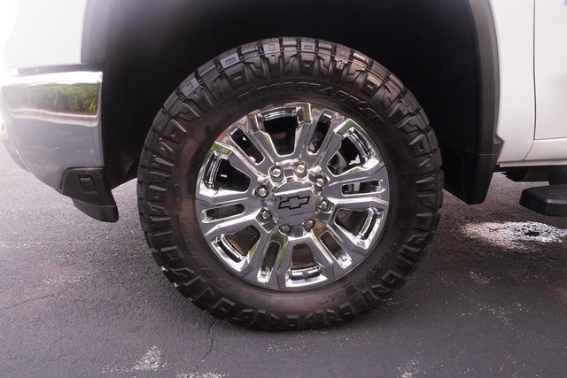 Used 2025 Chevrolet Silverado 2500 LTZ w/ LTZ Convenience Package AWD/4WD image 34