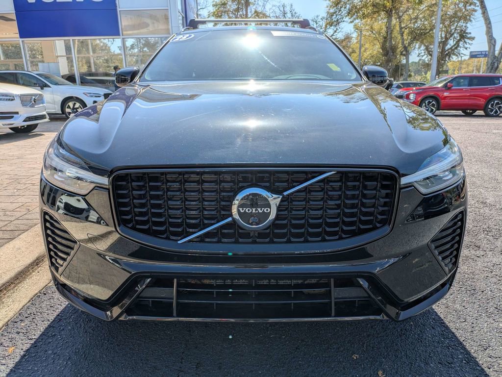 Used 2023 Volvo XC60 B5 Ultimate w/ Climate Package image 9