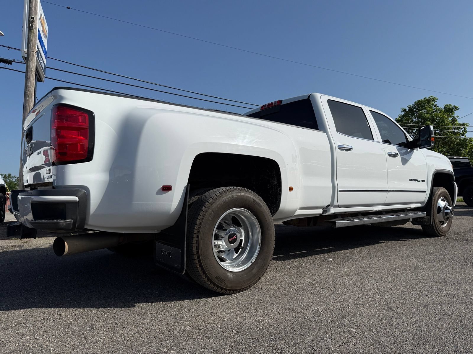Used 2019 GMC Sierra 3500 Denali AWD/4WD image 6