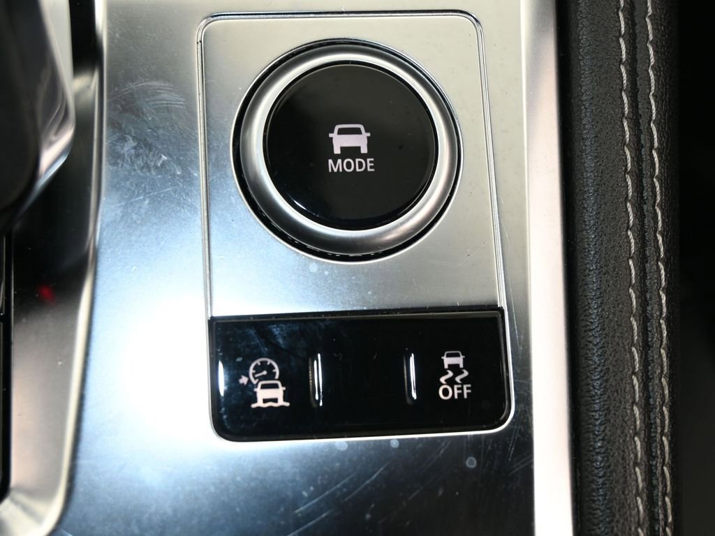 Used 2024 Jaguar F-PACE R-Dynamic S image 22