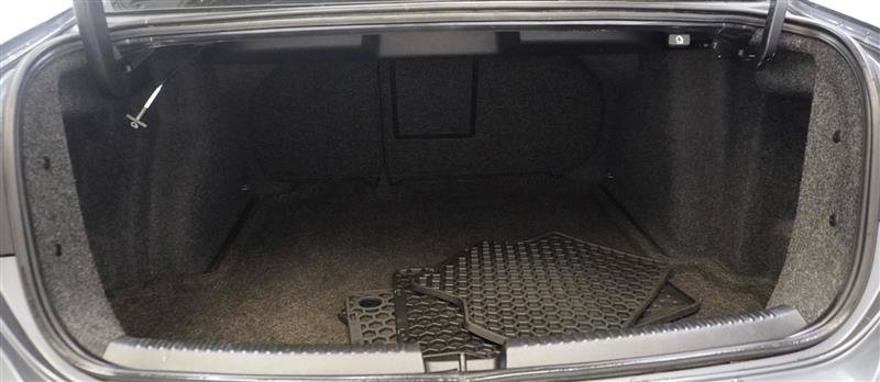 Used 2012 Volkswagen Jetta GLI FWD image 34