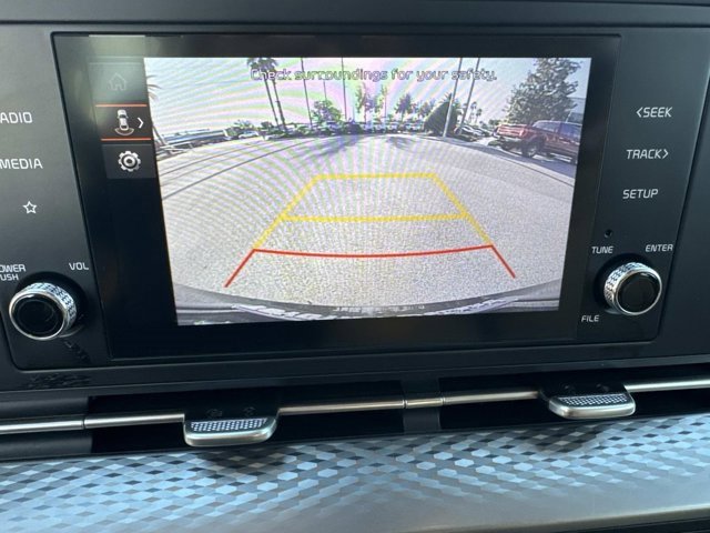 Used 2024 Kia Carnival LX image 29