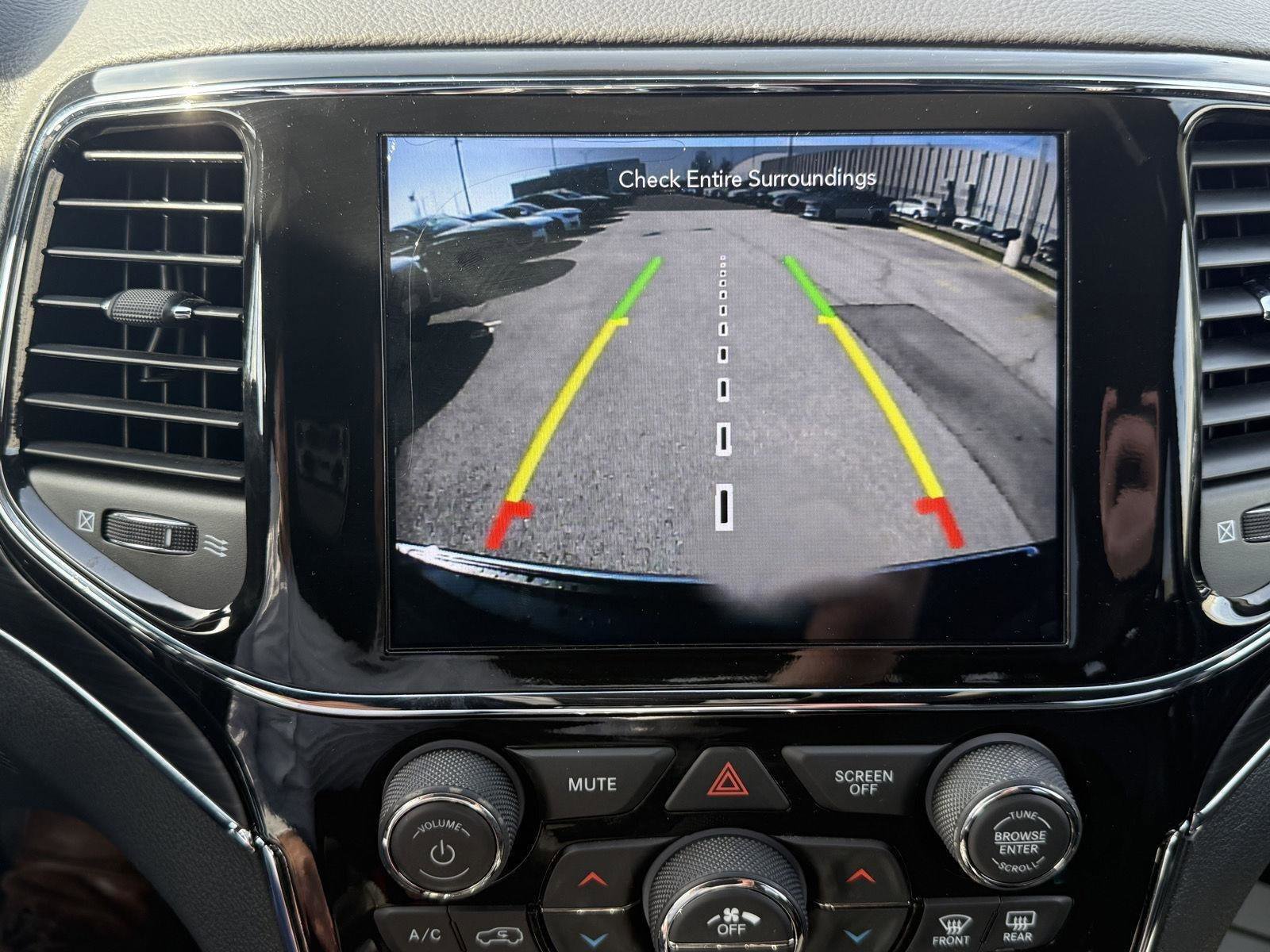 Used 2021 Jeep Grand Cherokee Limited image 16