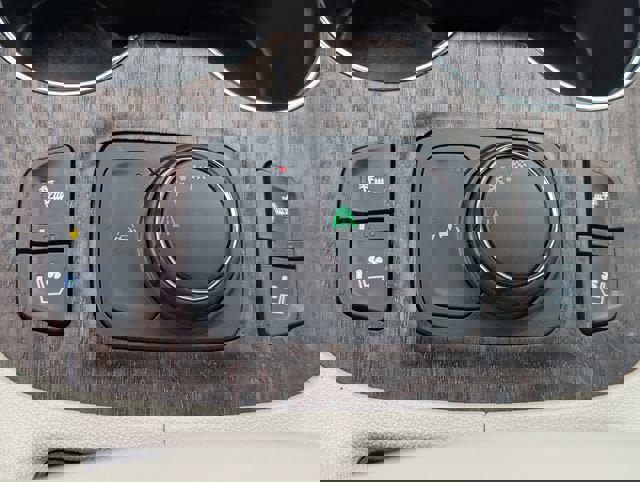 Certified 2023 GMC Acadia Denali w/ Denali Technology Package image 18