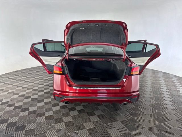 Used 2023 Nissan Altima 2.5 SL FWD image 13