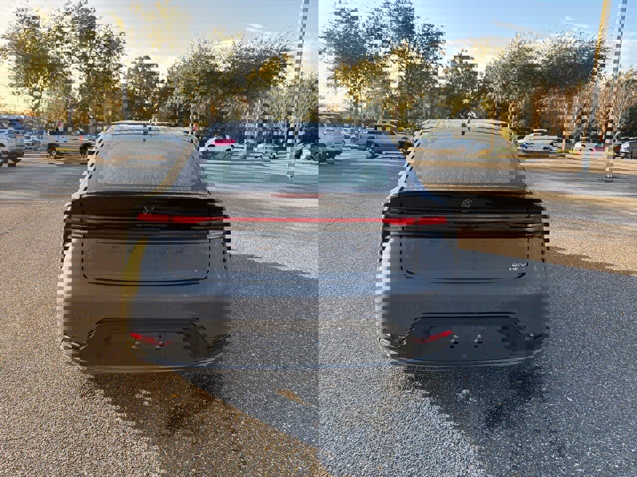 Used 2025 Toyota Prius LE image 4