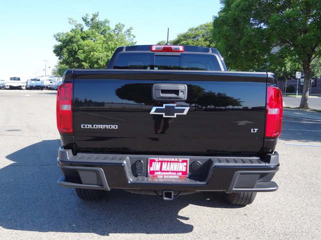 Used 2016 Chevrolet Colorado LT w/ LT Convenience Package RWD image 9
