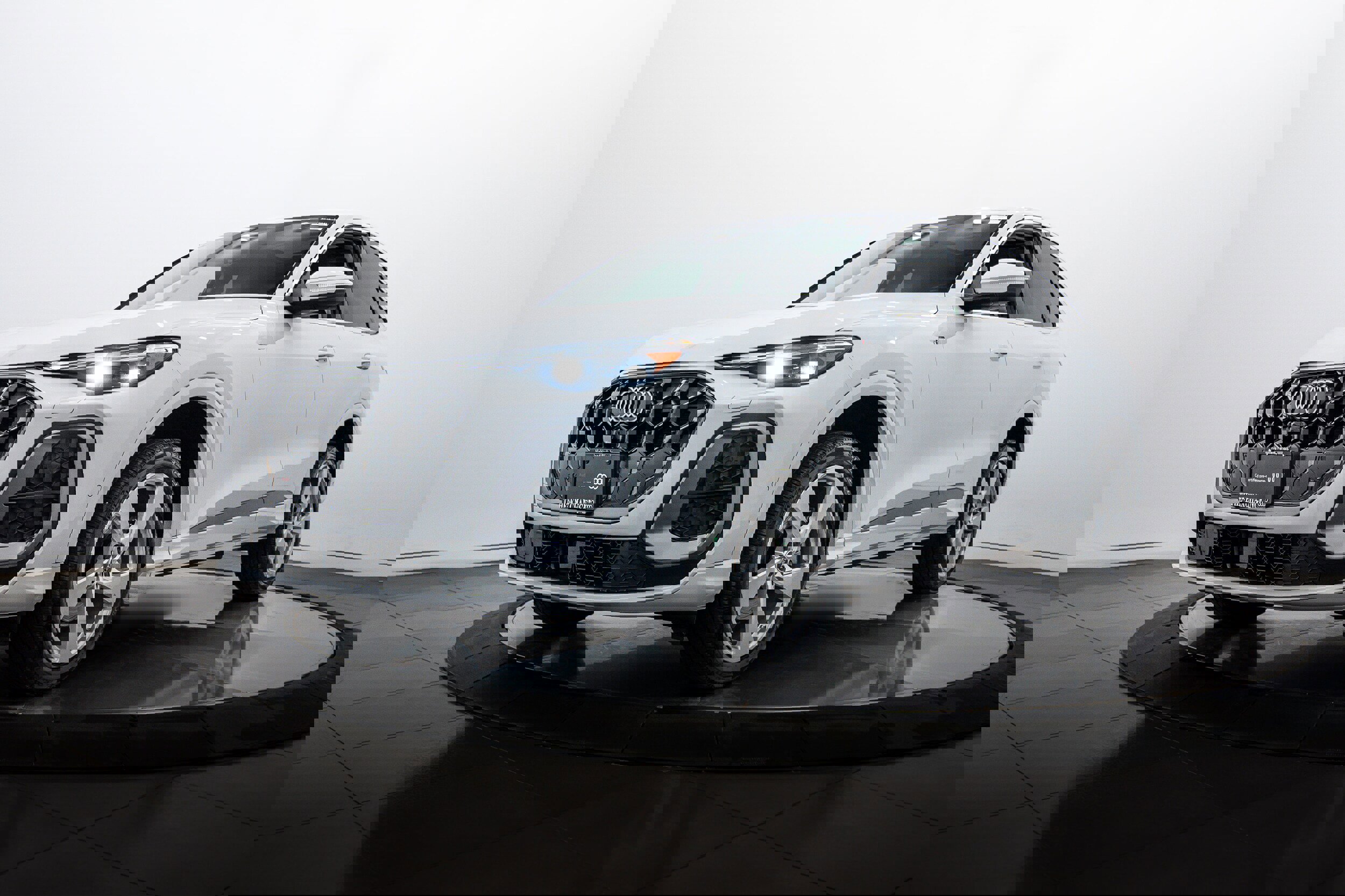 Certified 2025 Audi Q5 Premium Plus w/ Premium Plus AWD/4WD image 7