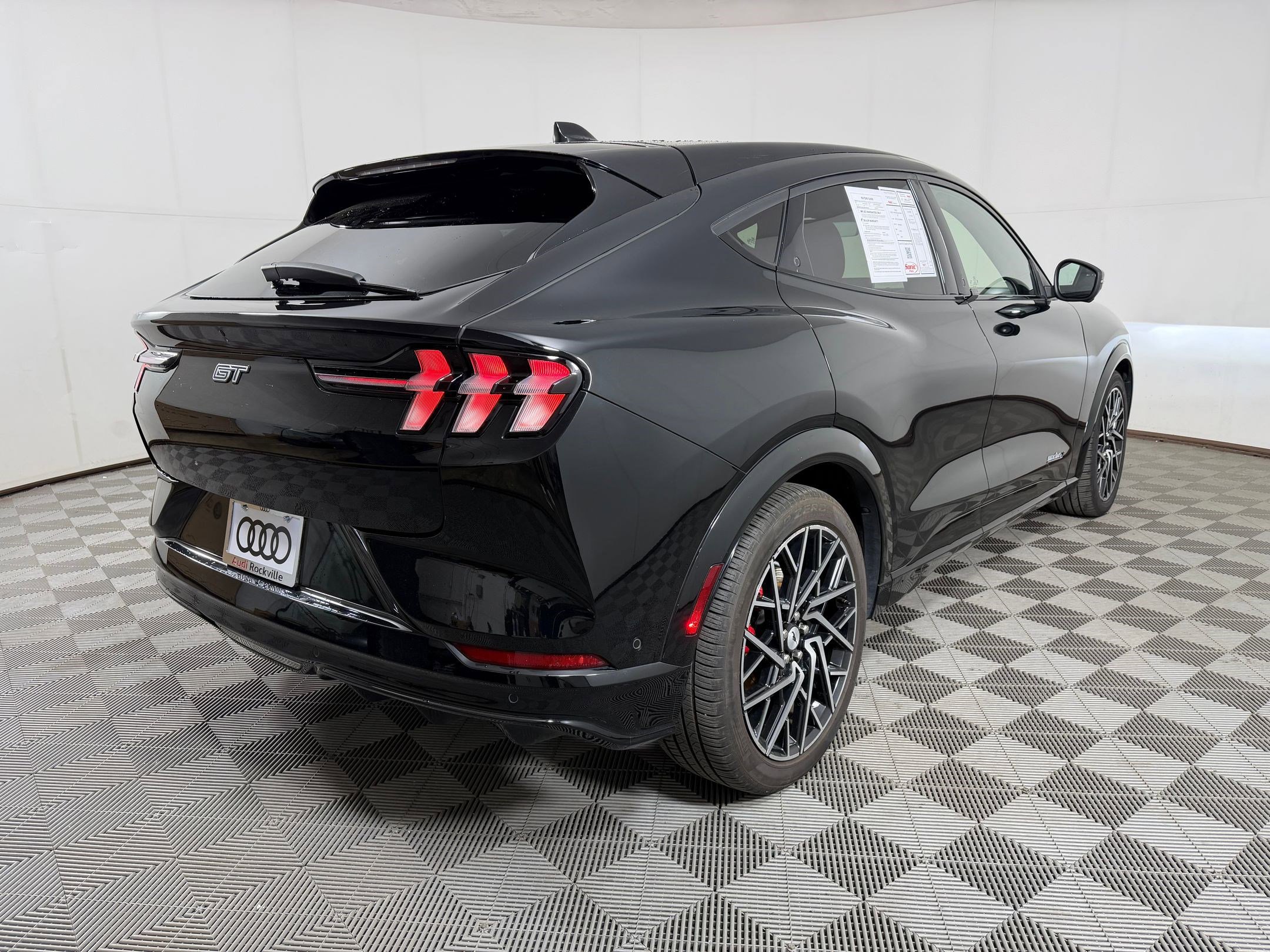 Used 2023 Ford Mustang Mach-E GT image 9
