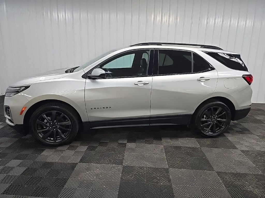 Used 2022 Chevrolet Equinox RS AWD/4WD image 5